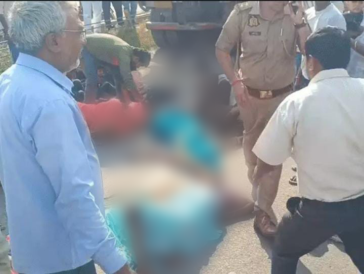 pickup-trailer-takarane-se-8-ki-maut-29-shraddhalu-ghayal