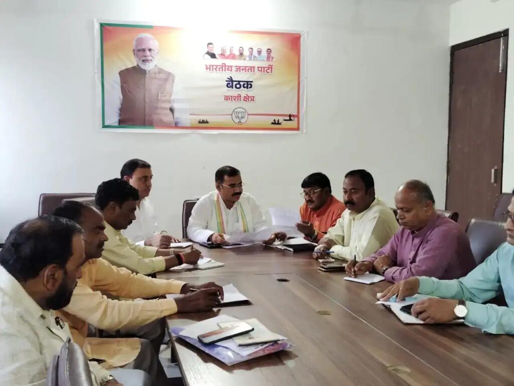 bjp-ke-46ve-sthapana-diwas-ko-lekar-kashi-mein-taiyariyan-tez-6-april-ko-hoga-dhwajarohan