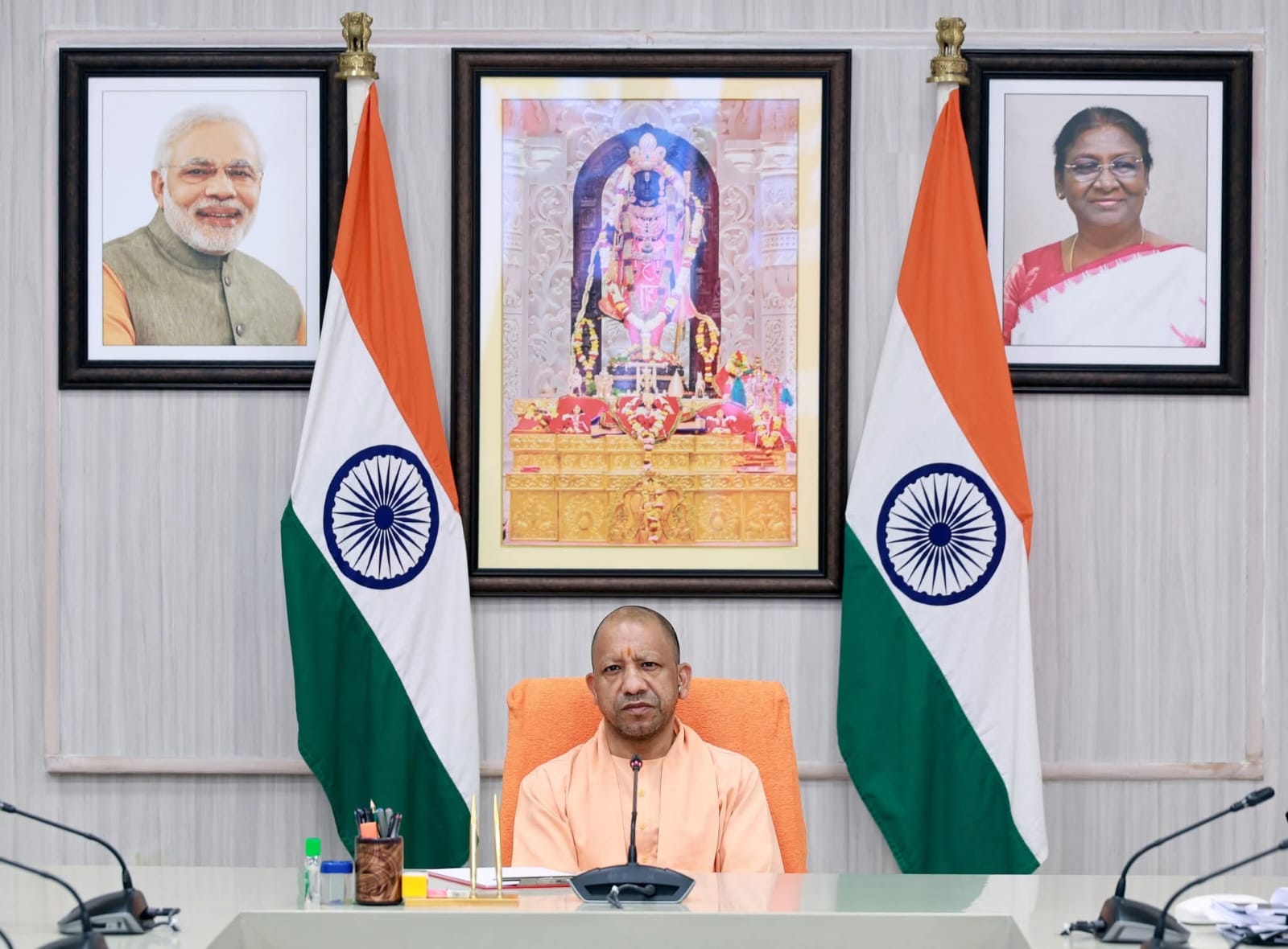 cm-yogi-aaj-subah-9-baje-se-lenge-vibhagon-ki-baithak