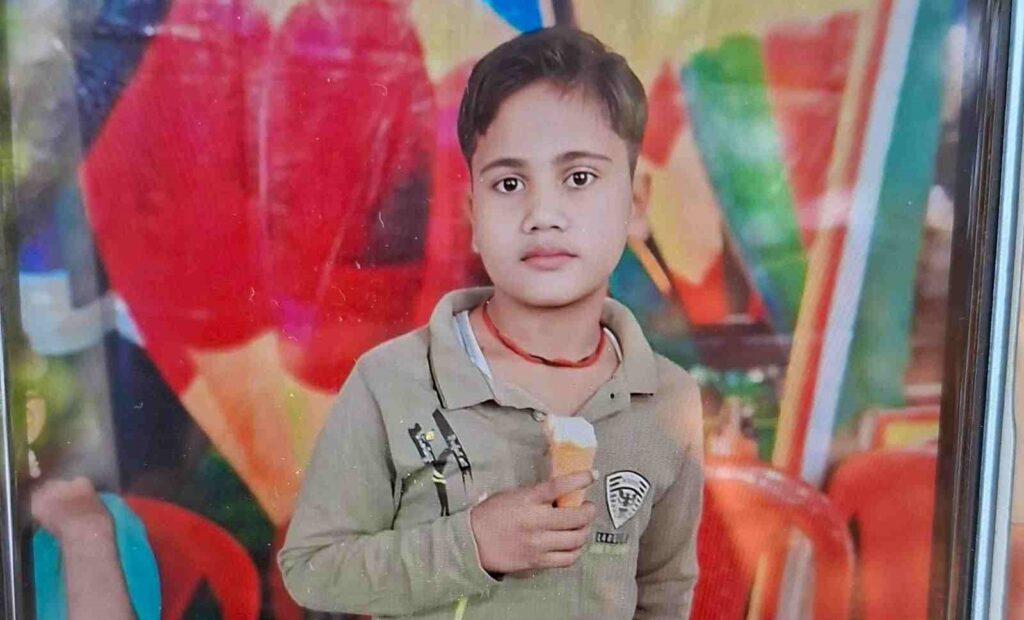 13 वर्षीय किशोर ने घर में लगाई फांसी, पुलिस जांच में जुटी